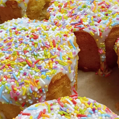 School sprinkle cake